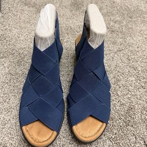 Comfortiva Blue Woven Sandals